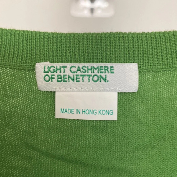 NWT Benetton Green V Neck Cashmere Blend Sweater Size XS - Picture 4 of 5